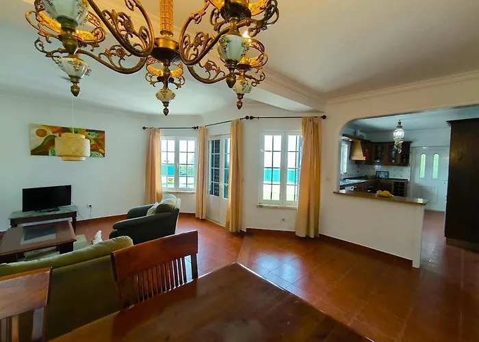 Casa Jagoza With Pool And Garden Ericeira